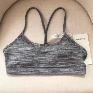 NWT! Lululemon Flow Y Bra IV, gray racerback Sz 6